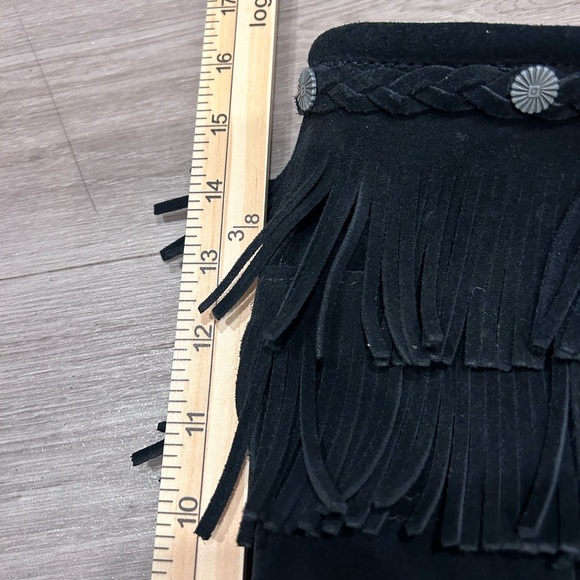 Minnetonka Suede Fringe 5 Layer tall boot women’s size 9 - Picture 16 of 16